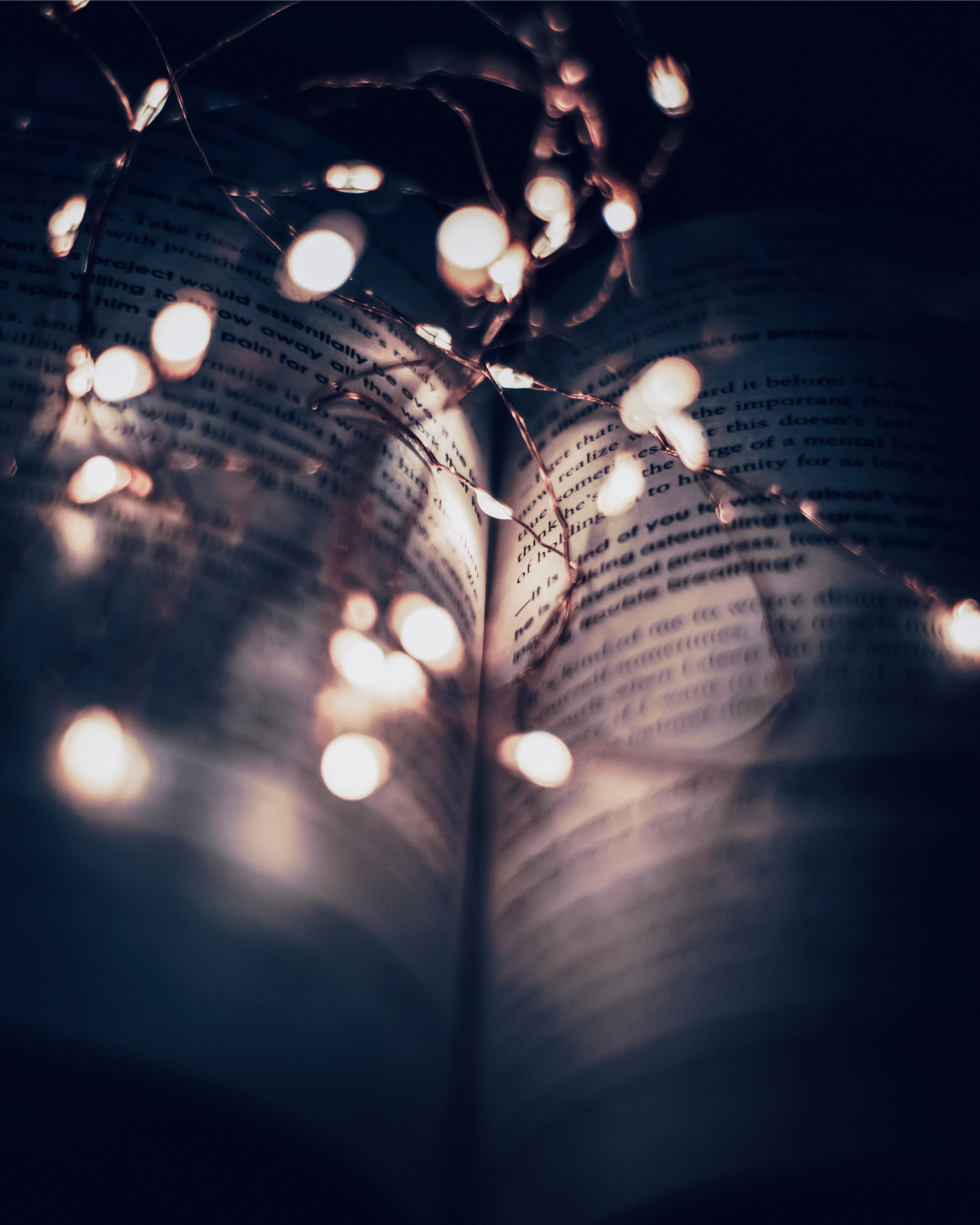 dark, Open book, fairy lights